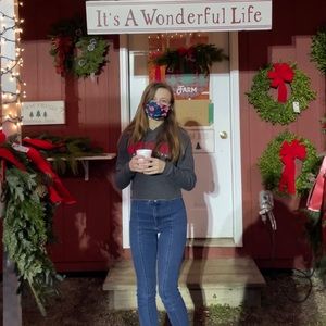 Meet your Posher, Olivia